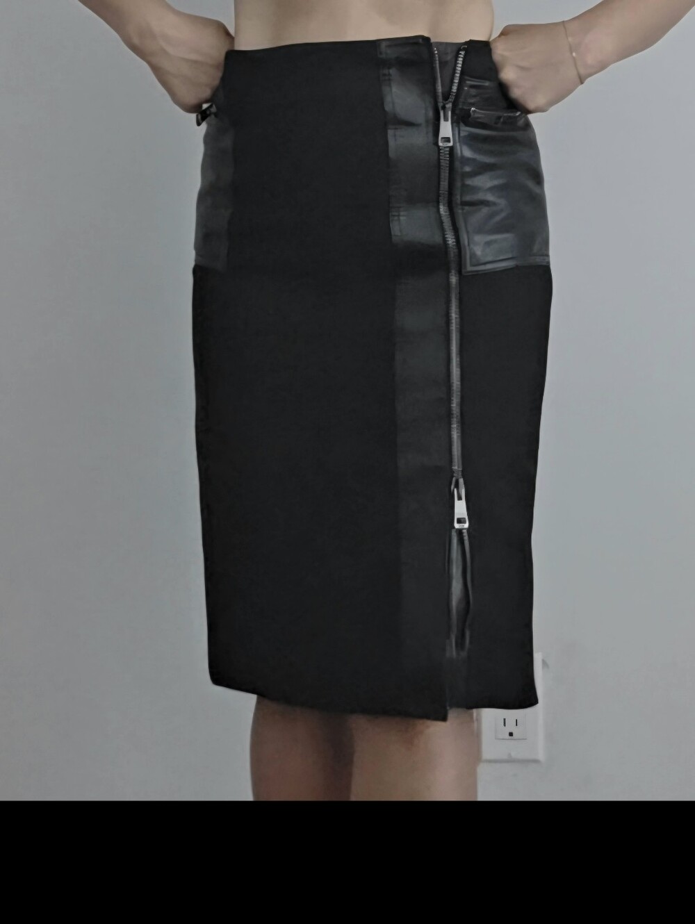 Gucci Black Leather-Trim Pencil Skirt with Exposed Side Zip 38